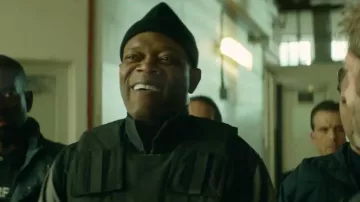 The black bonnet of Darius Kincaid (Samuel L. Jackson) in Hitman & Bodyguard