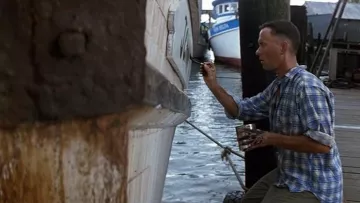 The plaid shirt from Forrest Gump (Tom Hanks) in Forrest Gump