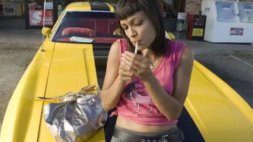 The hand bag silver Abernathy (Rosario Dawson) in " Boulevard of death