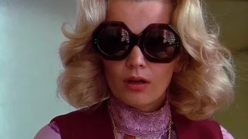 Les lunettes de soleil de Minnie Moore (Gena Rowlands) dans Minnie et Moskowitz