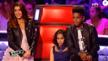 Le blouson Motorcycle Saint Laurent de Jenifer dans The Voice Kids