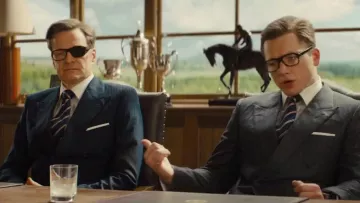 La corbata a rayas de Drake de Harry Hart (Colin Firth) en Kingsman: The Golden Circle