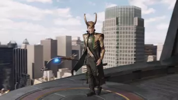La réplica del casco con cuernos de Loki (Tom Hiddleston) en Avengers