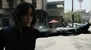 Le costume de Daisy Johnson / Skye (Chloe Bennet) dans Marvel : Agents of SHIELD
