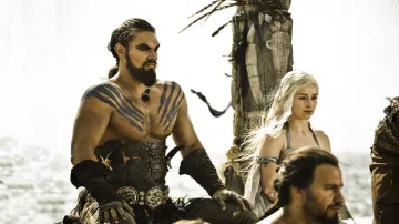 Cinturón de cuero de Khal Drogo (Jason Momoa) en la temporada 1 de Game of Thrones