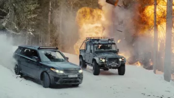 El auténtico Land Rover Defender SVX de los malos de Spectre