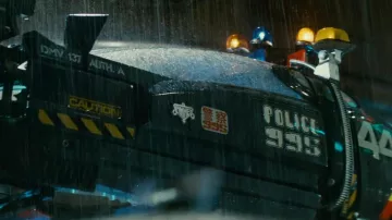 Les authentiques stickers qui habillent les voitures de police dans Blade Runner