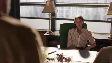 La chemise rayée de Théa Queen (Willa Holland) dans Arrow S05E02