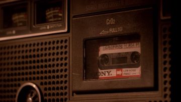 The audio cassette vintage Sony a mixtape of Granmaster Flash in The Get Down S01E03