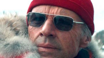 Les lunettes de soleil de Jacques-Yves Cousteau (Lambert Wilson) dans l'Odyssée