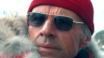 Les lunettes de soleil de Jacques-Yves Cousteau (Lambert Wilson) dans l'Odyssée