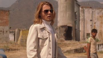 The white jacket of George Jung (Johnny Depp) in Blow