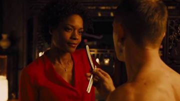 The razor-cut cabbage that is used by Eve Moneypenny (Naomie Harris) to raze James Bond (Daniel Craig) in Skyfall