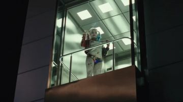 El cinturón de uñas de Harley Quinn (Margot Robbie) en Suicide Squad