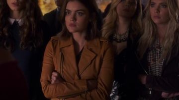 PRETTY LITTLE LIARS - Chaqueta usada por Aria de la marca Joie