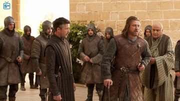 L'armure de Ned Stark (Sean Bean) dans Juego de Tronos S01E07
