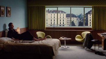 El sillón Swan en la habitación de Erik Lensherr / Magneto en X-Men The Beginning