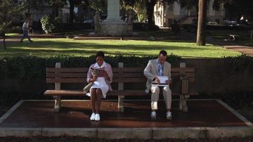 Shoes Nike Cortez white blue red Forrest Gump (Tom Hanks) in Forrest Gump