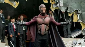 Le Casque de Magneto porté par Erik Lehnsherr (Michael Fassbender) dans X-Men: Days of Future Past