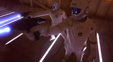 Phaser Starfleet Assault (Replica by Master Replicas) / STAR TREK