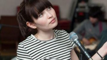 Combi Rayée porté par Emily Browning dans God Help the Girl