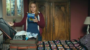 Le coffret "Woody Allen : Hollywood ending" de Gilles (Mehdi Nebbou) dans Joséphine