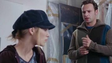 The cap gavroche Juliet (Keira Knightley) in Love Actually