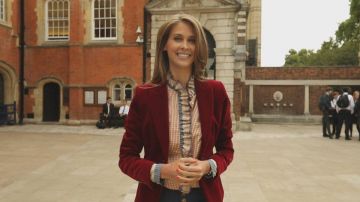 The plaid shirt of Ophélie Meunier in the Forbidden Zone of the 17/09/2017