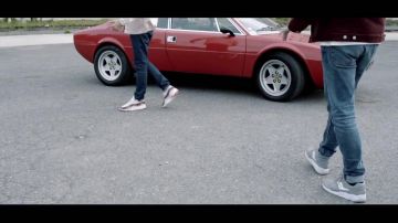 Les Grid 9000 de Nekfeu dans Tu rêves