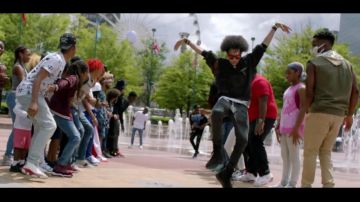 Sneakers Nike Air Jordan 11 in the clip Rolex Ayo & Teo