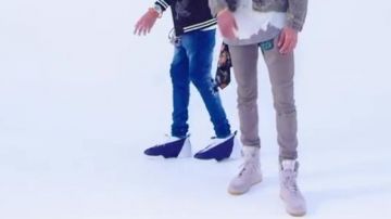 Sneakers Nike Air Jordan 15 Blue in the clip, the Rolex Ayo & Teo