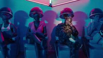 The Nike Cortez in the clip HUMBLE of Kendrick Lamar