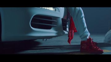 The Loubikick in the clip B. O. C Niska