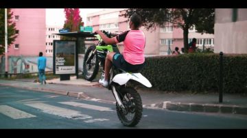 The nike air vapormax in the clip The cow Sadek