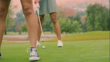 Les Converse all star dans le clip Swang de Rae Sremmurd