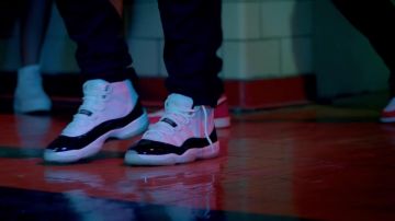 el air jordan XI Concord en el clip 23 de Mike WiLL Made-It