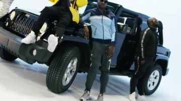 The NIKE AIR MAX 97 ULTRA '17 in the clip, Bi Chwiya of Lefa