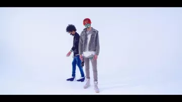 Sneakers Nike Air Jordan 15 blue in the clip, the Rolex Ayo & Teo