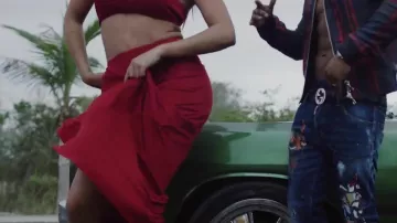 The john ripped worn by Alonzo in her video clip Am me