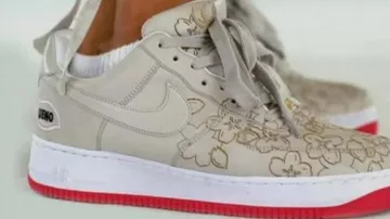 The Nike air Force UENO Sakura in the movie clip Make It Rain by Fat Joe