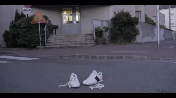 Les GUCCI dans le clip Le monde ou rien de PNL