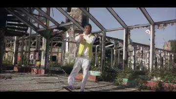 The Vans Old Skool in the video Benz ft. Slimka DI-MEH