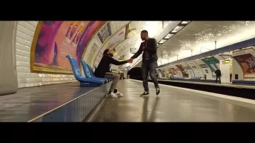 La Superestrella de Adidas en el clip onizuka de PNL