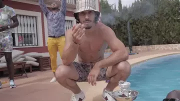 La paire de sneakers Gucci crème portée par N.O.S. dans le clip J'suis PNL de PNL