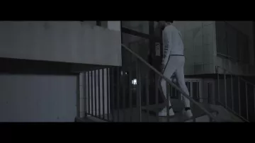 The Nike huarache white in the clip Naha NLP