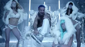 Les sneakers Jordan 11 de Riff Raff dans son clip tip toe wing in my jawwdinz
