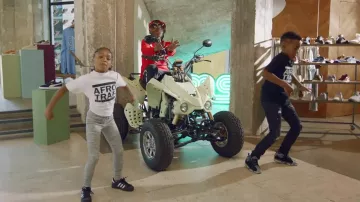 Les ADIDAS SUPERSTAR dans le clip Afro Trap Pt. 9 de MHD