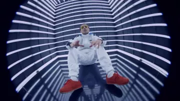 The Nike Cortez in the video Major In The Air Joke