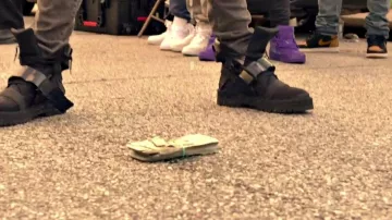 Les Air Jordan dans le clip With That (feat. Duke) de Young Thug