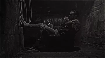 Vans old school riser in the clip Jason Bourne Django